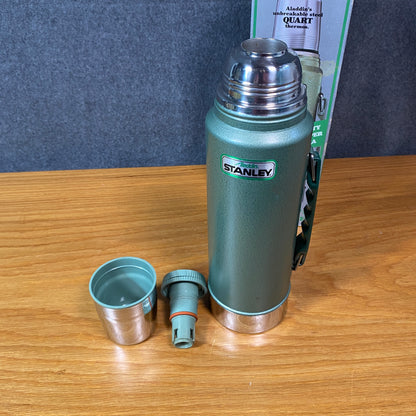 Vintage 1989 Aladdin Stanley Green Thermos