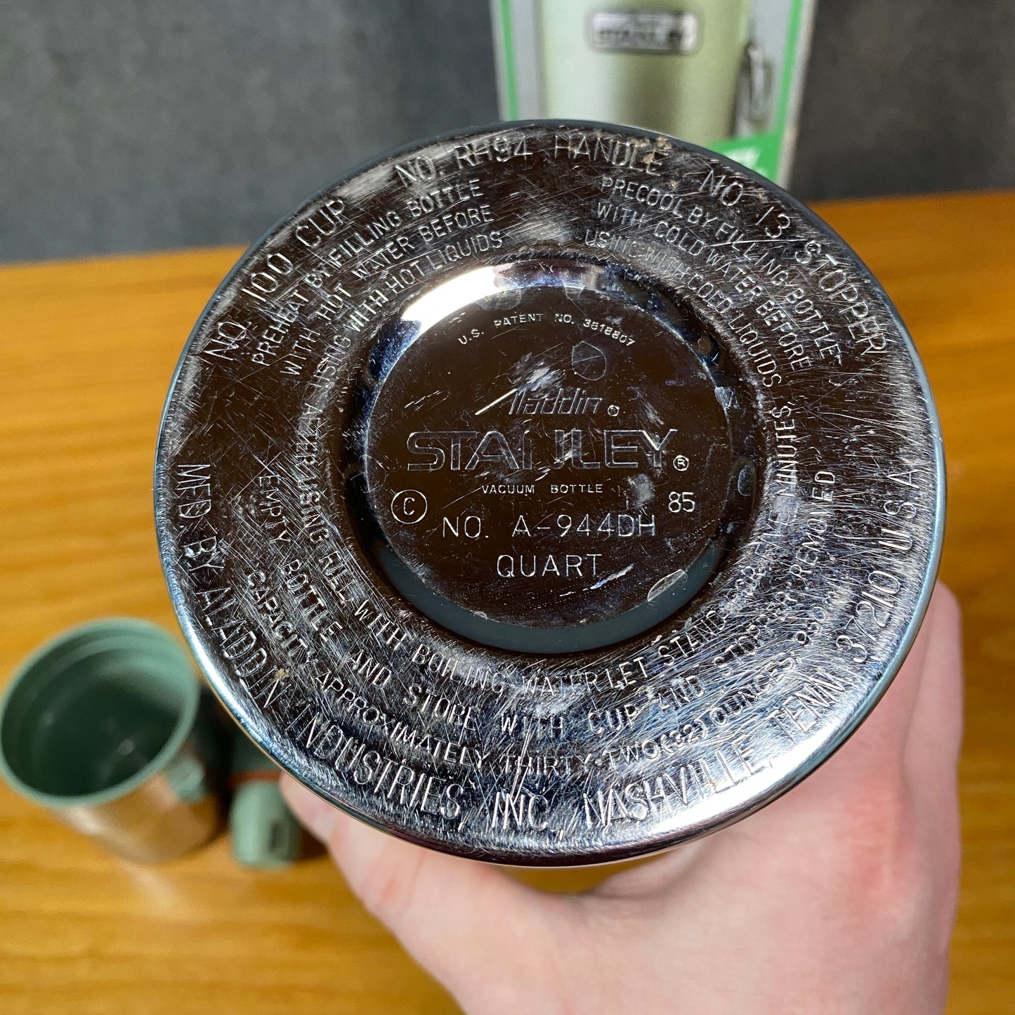Vintage 1989 Aladdin Stanley Green Thermos